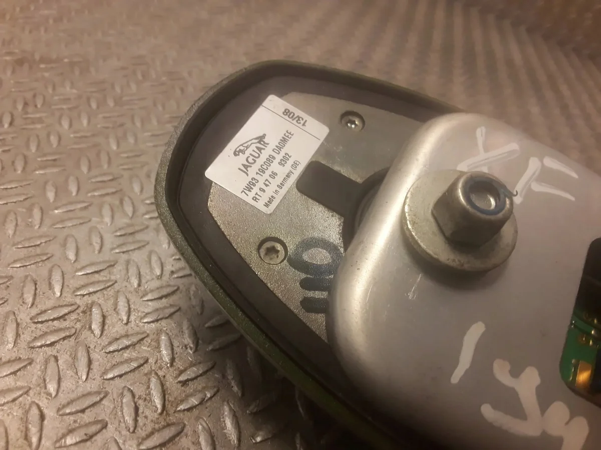 Antenni Jaguar XF (X250) 7W9319C089DA0MEE image 3