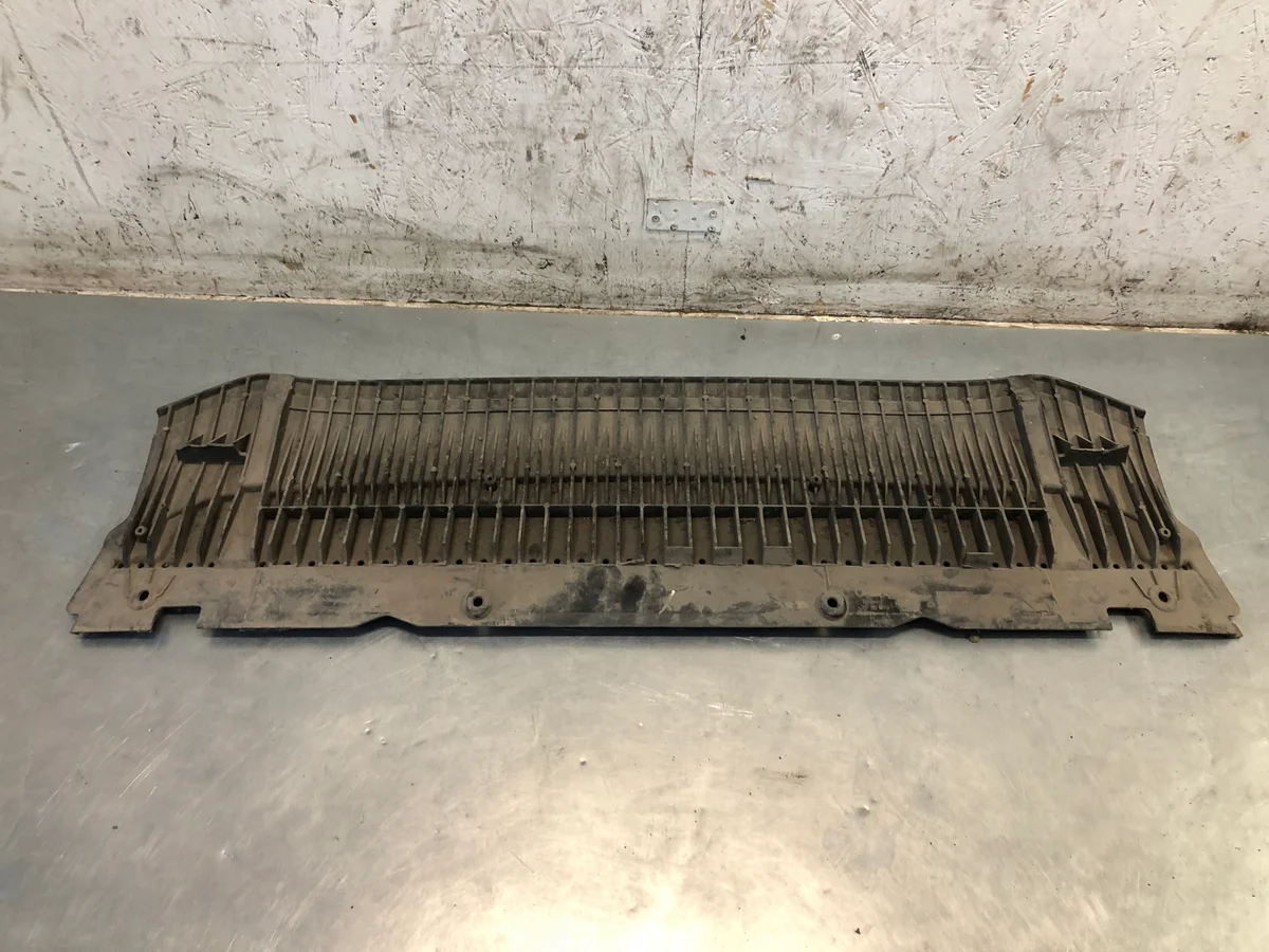Audi OE 8T0807611A - Pièce d'occasion