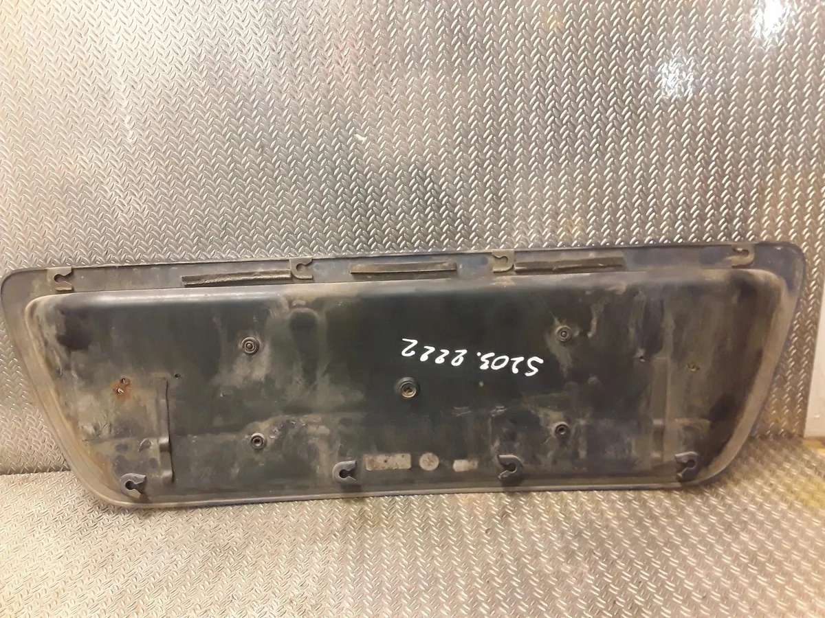 Feu de plaque Mercedes C T-Model S203 image 4