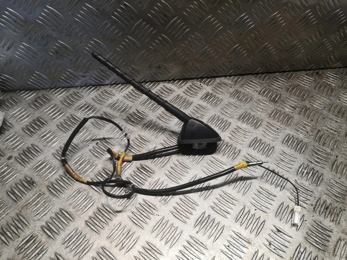 Antena Nissan Murano Z50 28208CC00C Usada