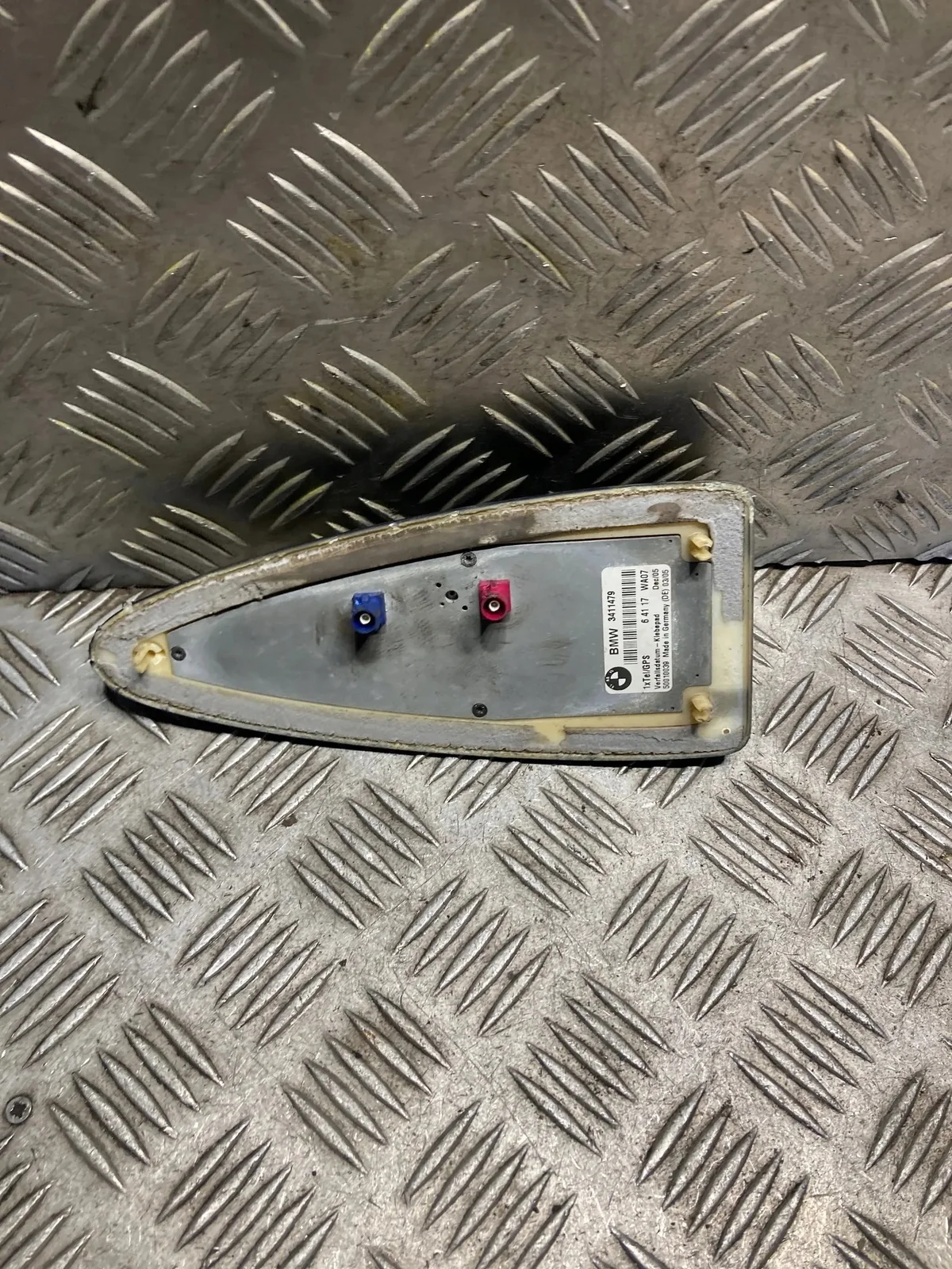 Antenne BMW X3 E83 3.0L Benzin 2005 gebraucht image 3