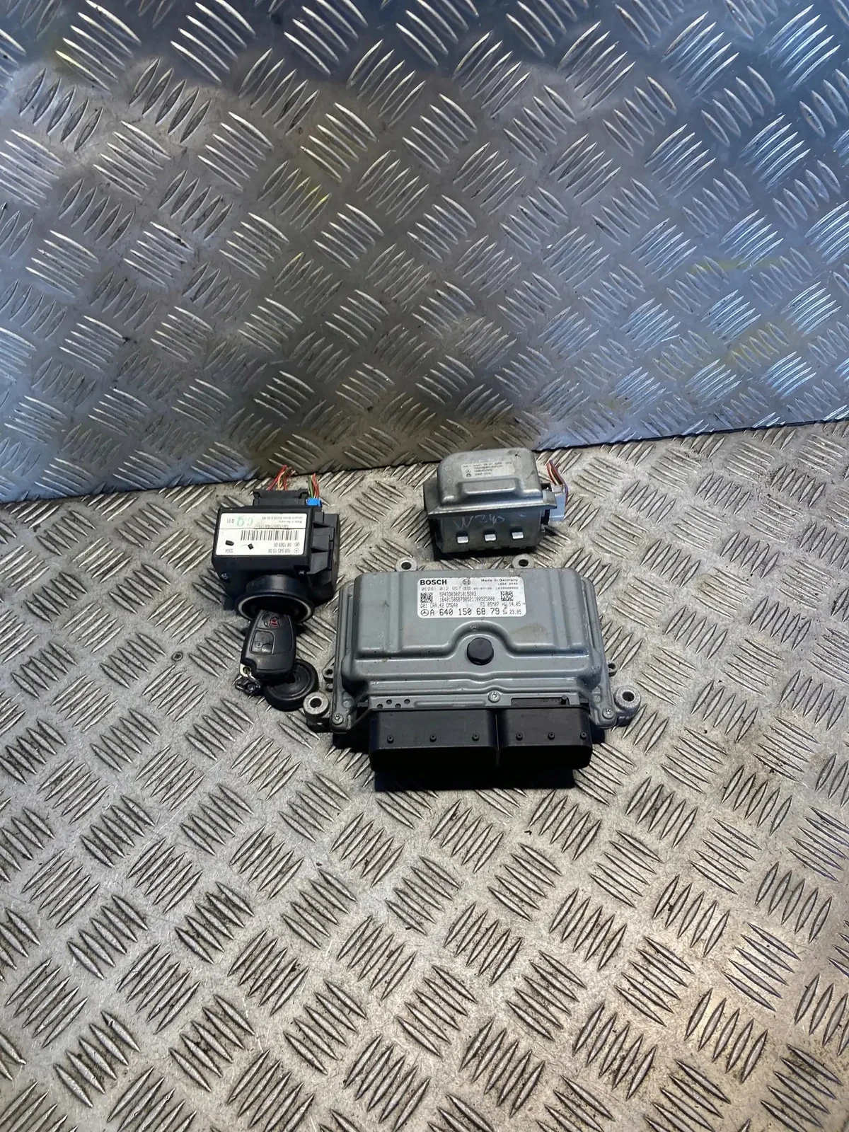 Kit d'allumage Mercedes-Benz B (W245) 6401506879