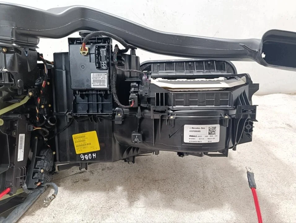 Mercedes-Benz puhallinkotelo A1678300405 image 3