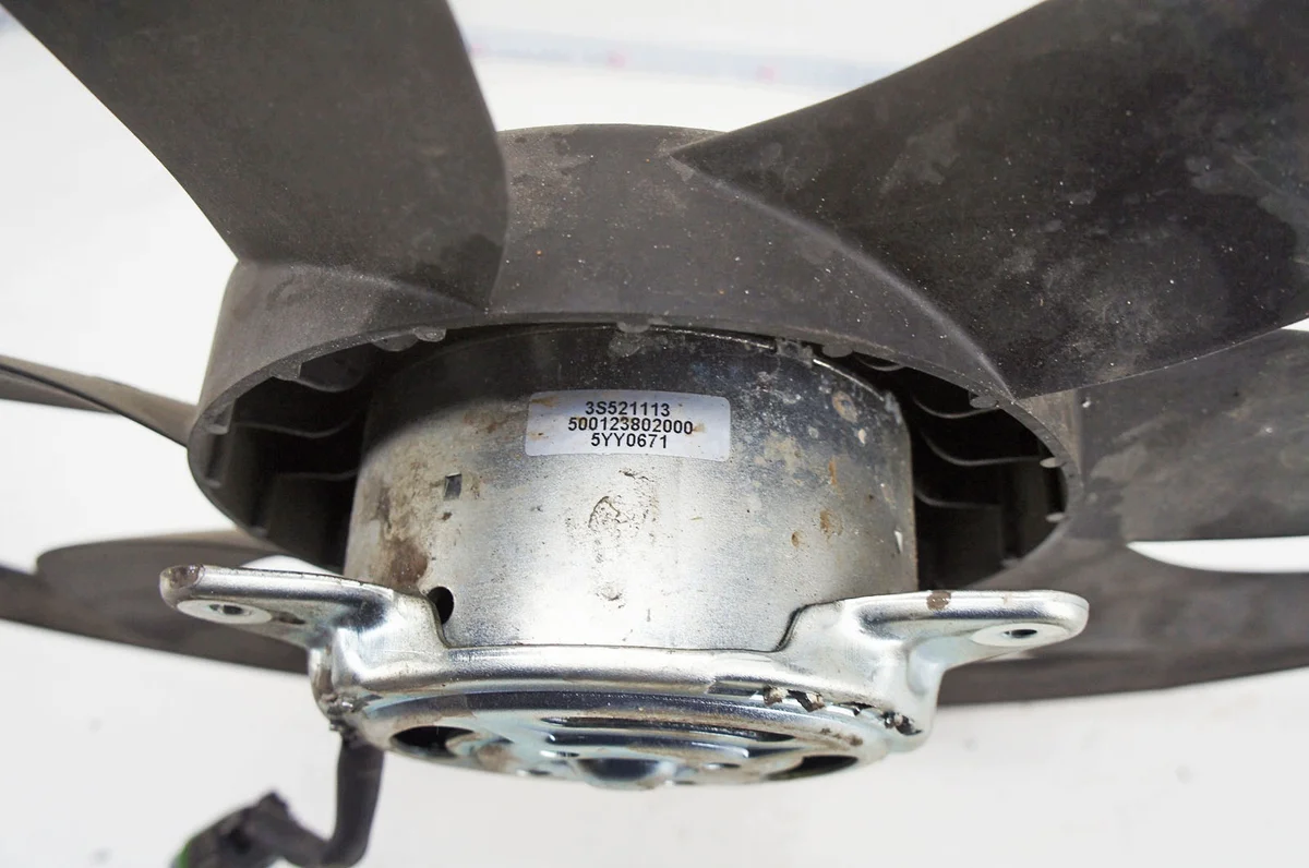 Ventilateur Jaguar F-Pace 3.0 SCV6 VO160-AR93885 image 4
