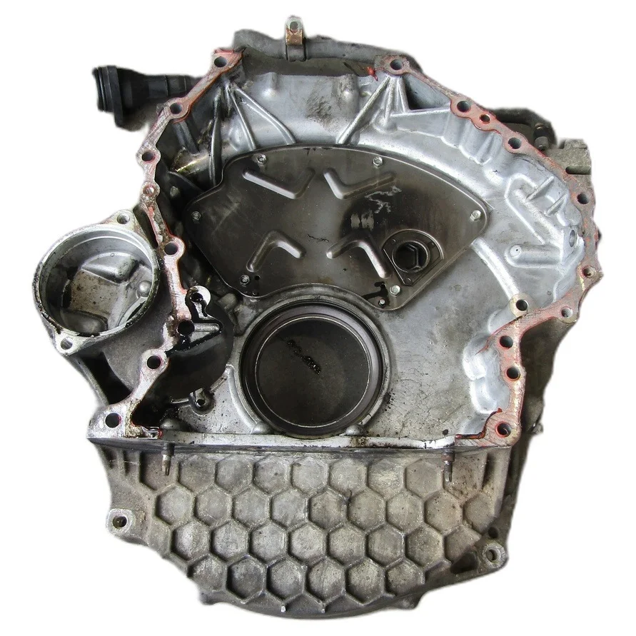 Isuzu 5.2L 4HK1 Clutch Housing