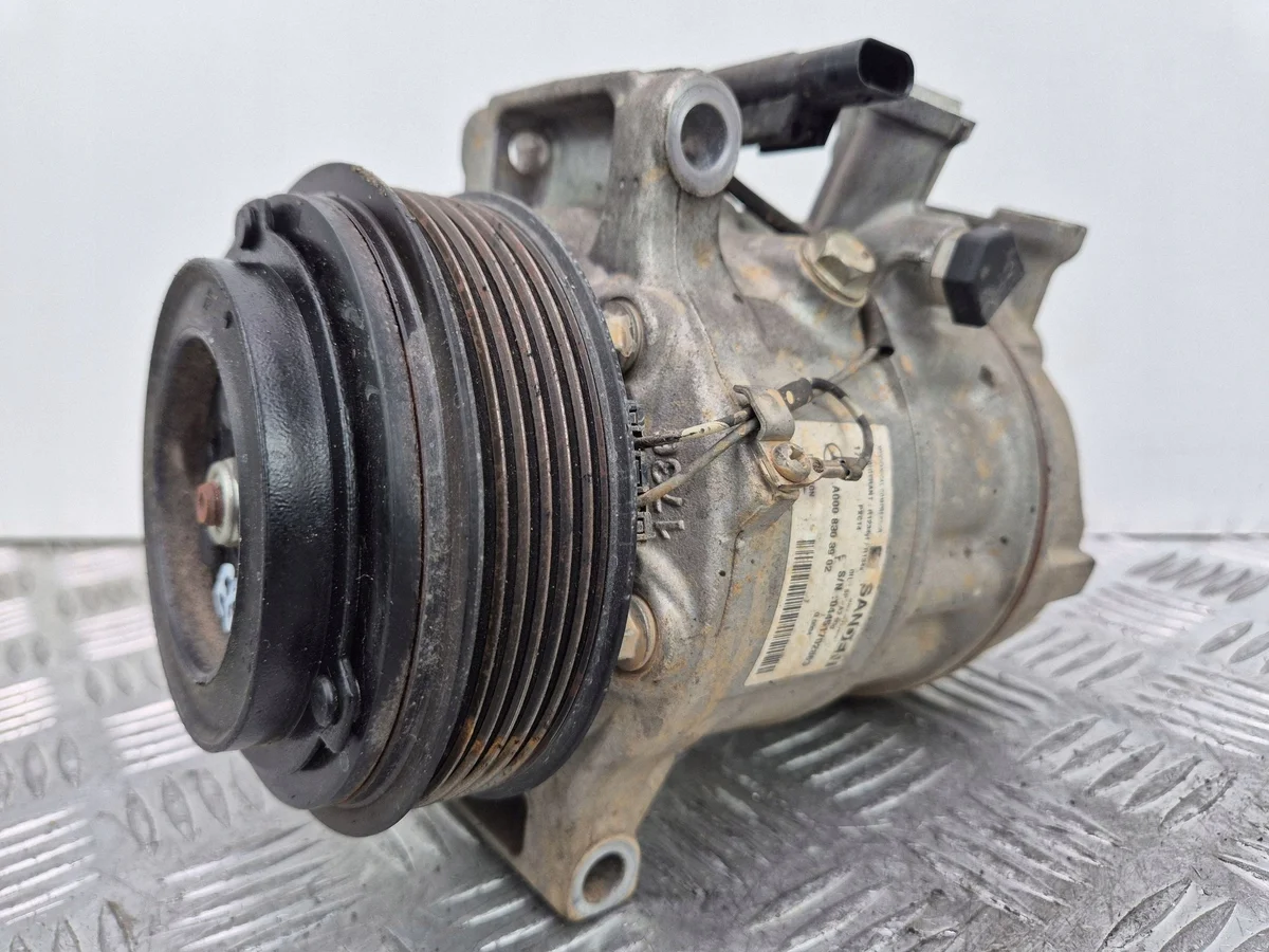 Compresor Aire Acondicionado Mercedes-Benz A0008303902
