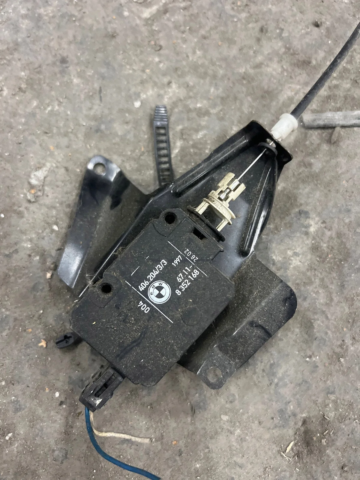 BMW 7 E32 1988 Klappe Tankdeckel Stellmotor
