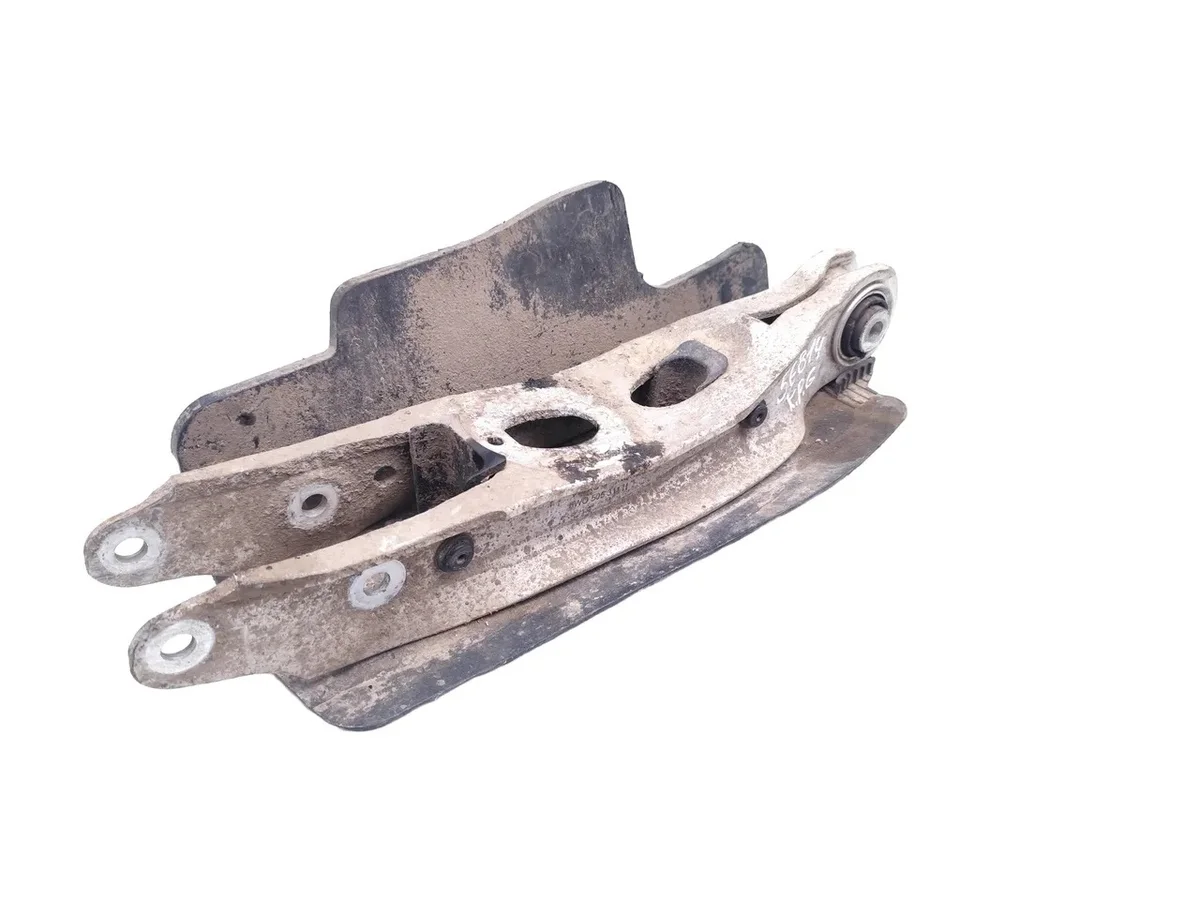Audi A4 Braço Suspensão Traseiro Usado image 5