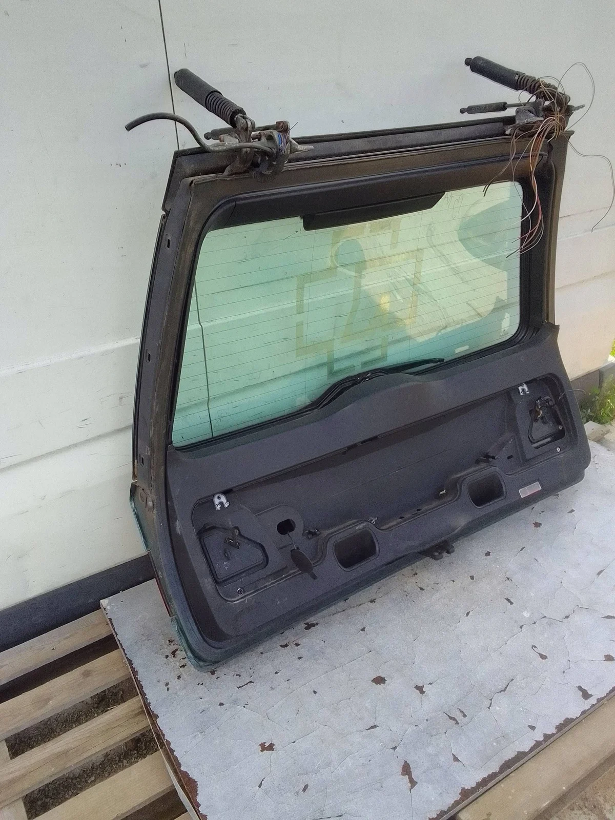 Bagklucka Glas BMW 5 E39 Touring 27M27 image 9