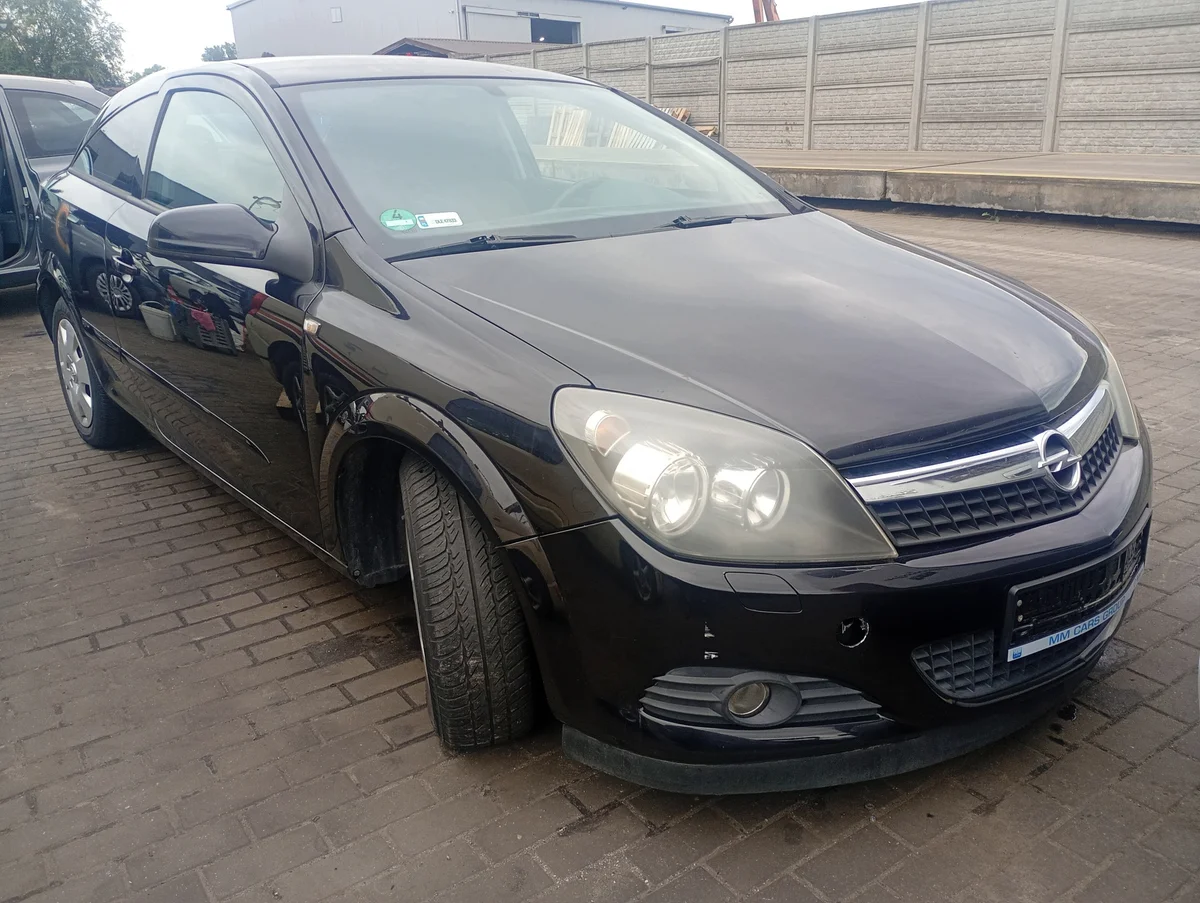Opel Astra H GTC FL Handschuhfach MM-0209-68 image 4