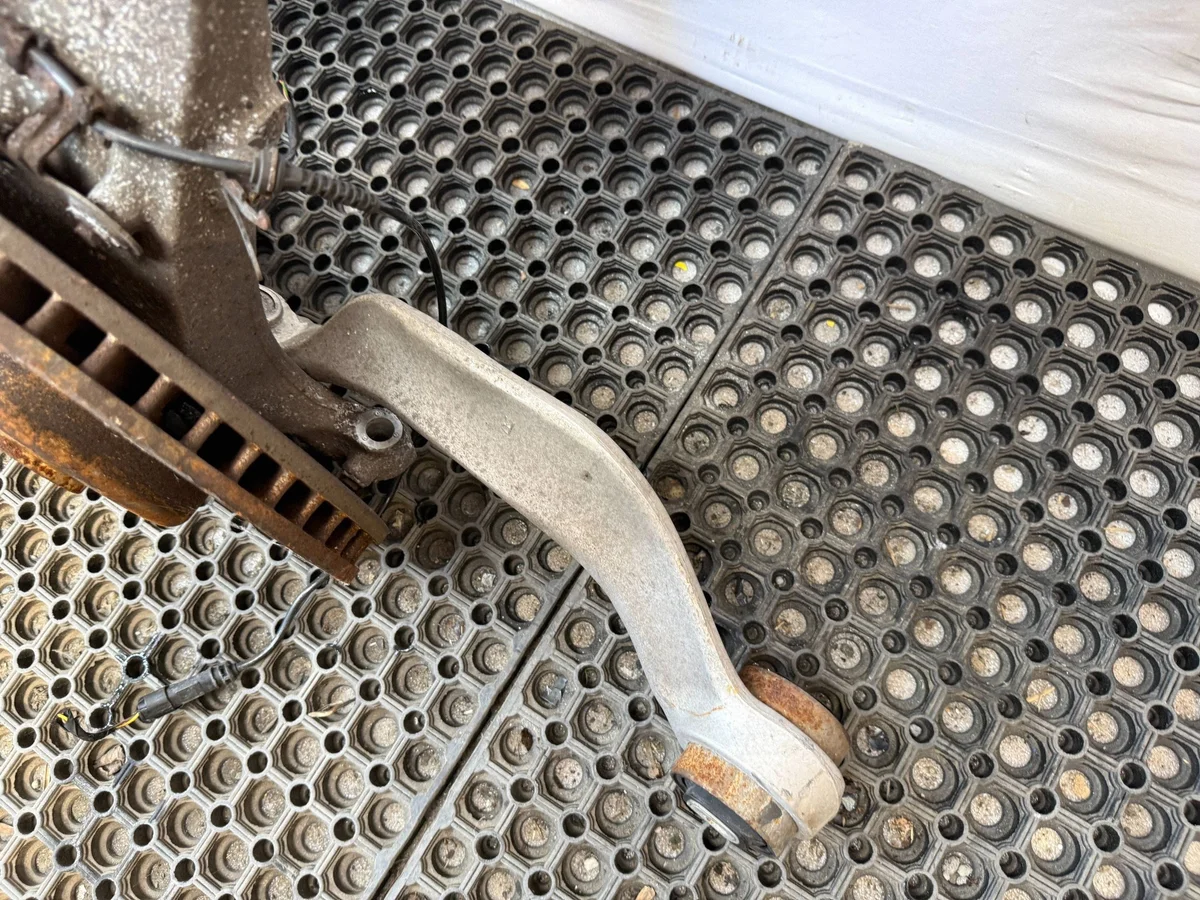 Fahrwerk Stoßdämpfer Querlenker BMW 7 F01 F02 image 9