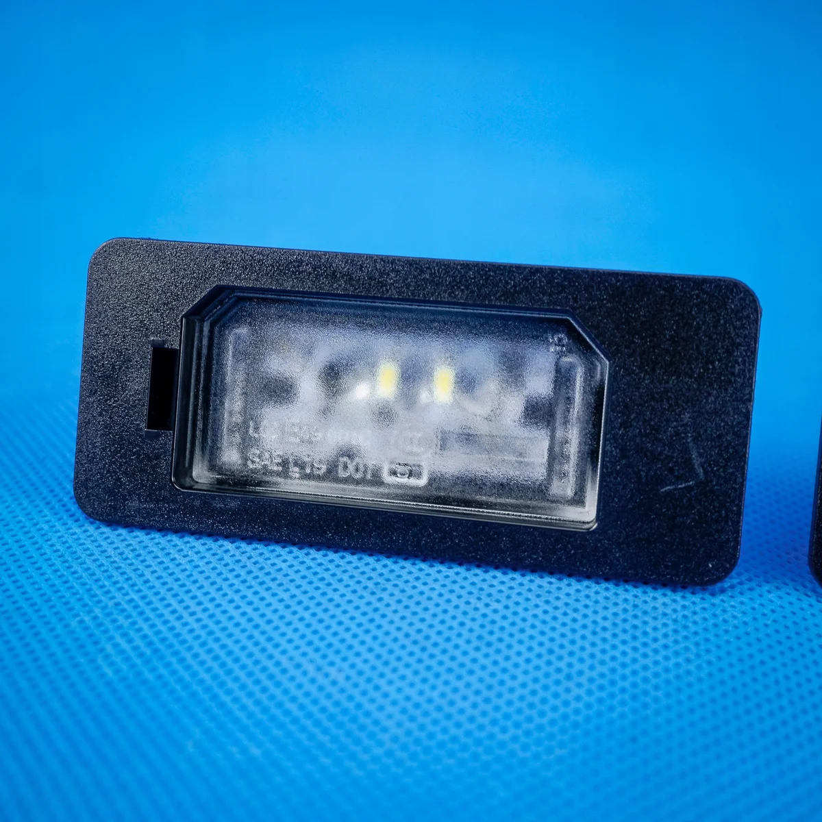 Éclairage LED Plaque BMW 5 G30 63269481842