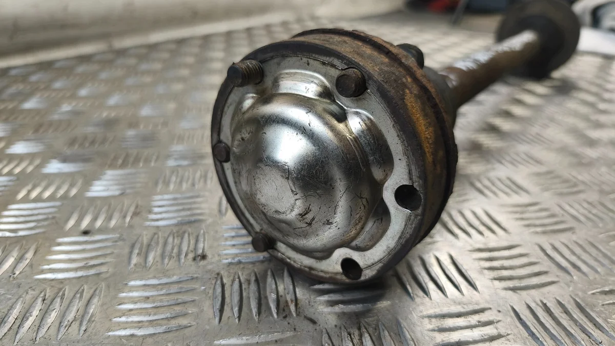 Drivaxel Höger Bak VW Phaeton 3.0 V6 2006 image 3