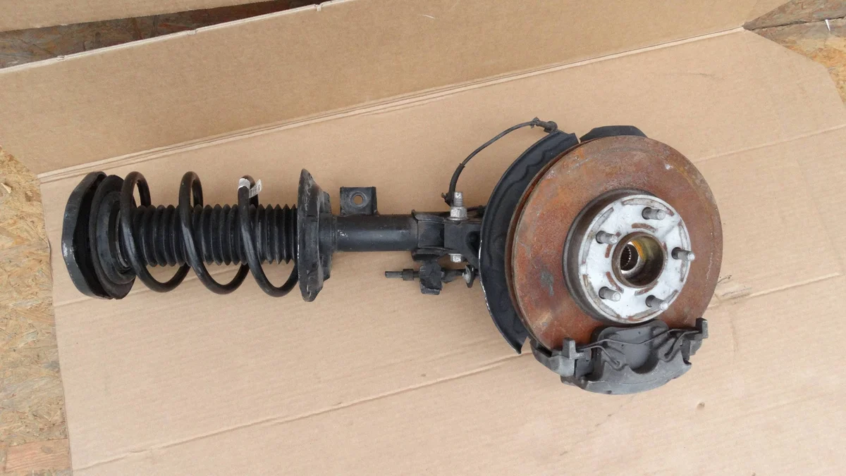 Amortecedor Ford Focus MK4 Esquerdo Usado
