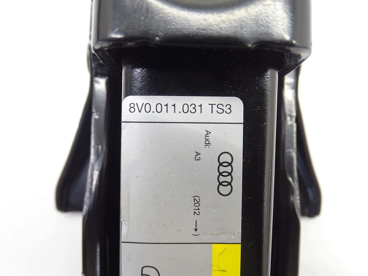 Macaco Audi A3 8V Usado OEM 8V0011031 image 4