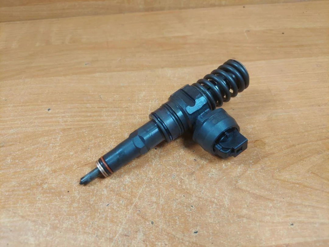 Pompowtryskiwacz VW Passat B5 FL 2.0 TDI