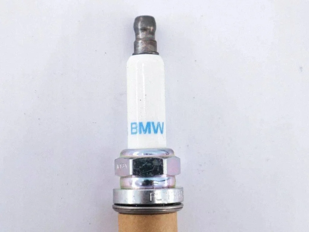 Candela BMW OE 12122158253 Usata image 5