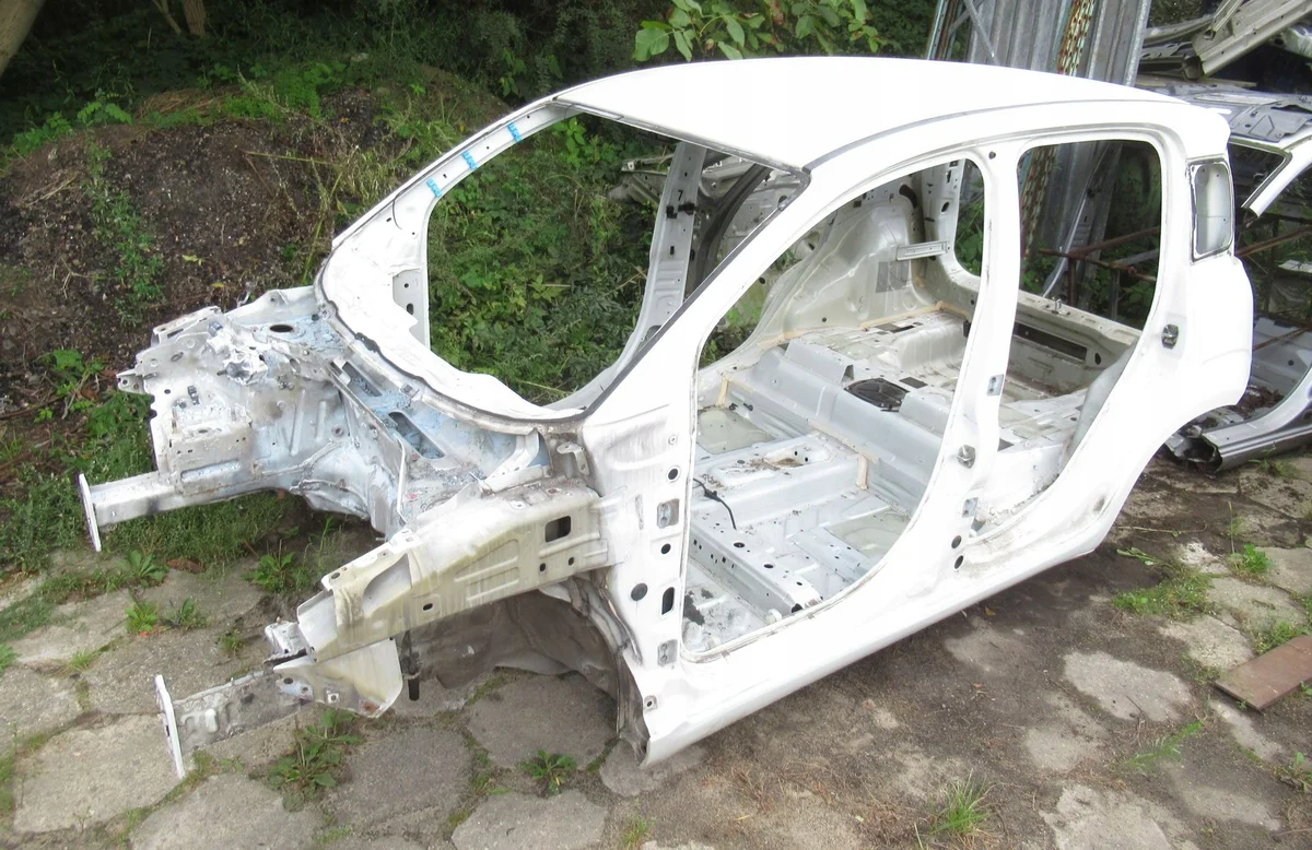 Fiat Panda 3 Mittenstolpe Vänster/Höger 2012- image 5