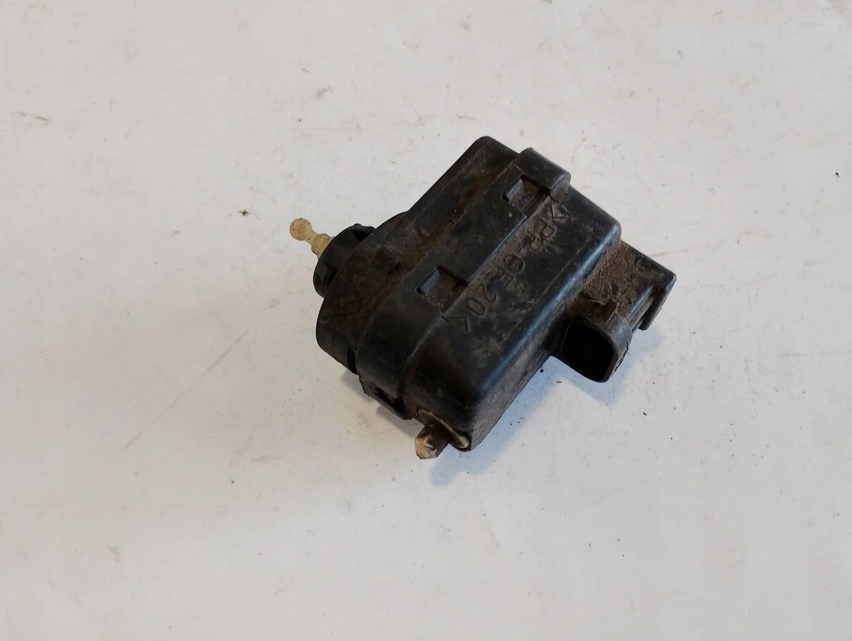Motor do Farol Peugeot 106 PA66-MD30GF15 Usado
