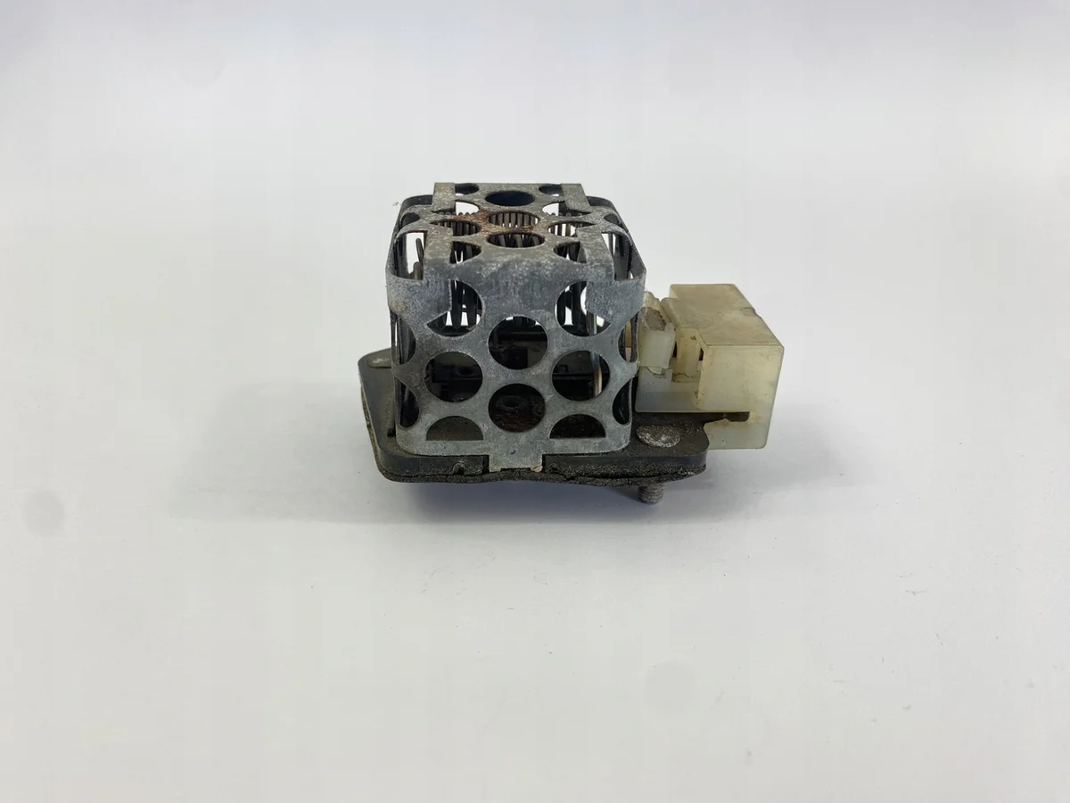 Resistencia Ventilador Mercedes 124 W201 image 6