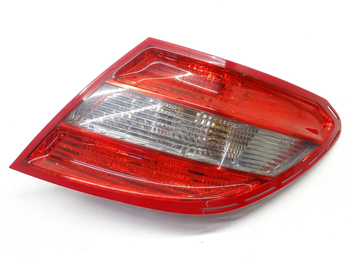 Mercedes C W204 Rear Right Lamp 2048203064R