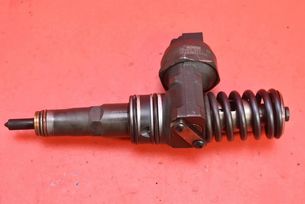 Einspritzdüse 038130073AG für Skoda Octavia II 1.9 TDI image 4