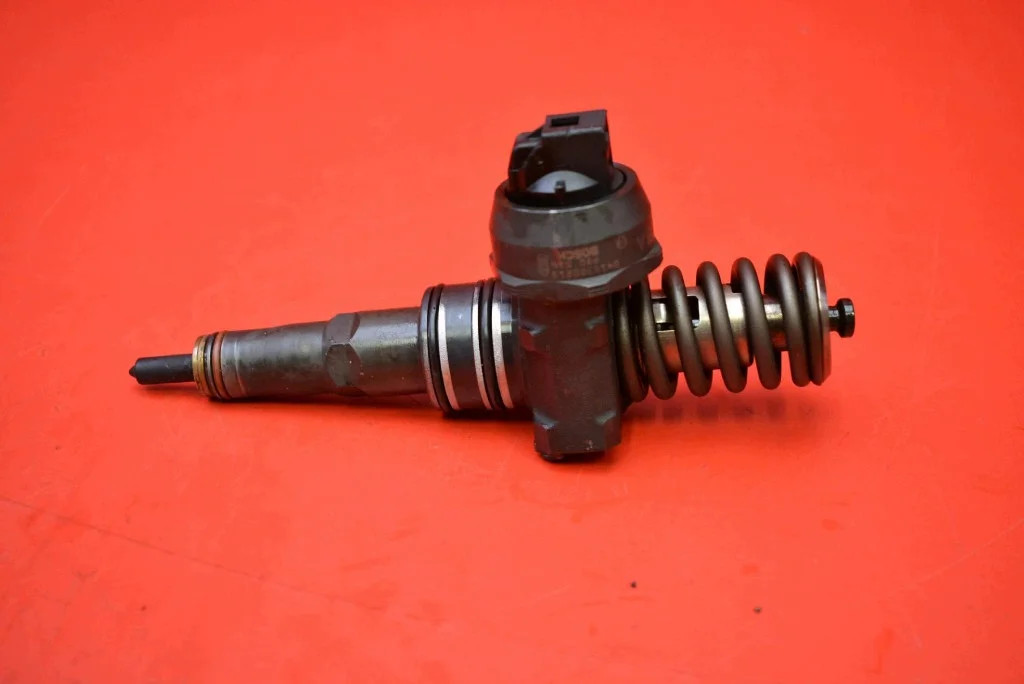 Inyector Bomba 038130073AG Skoda Octavia image 3