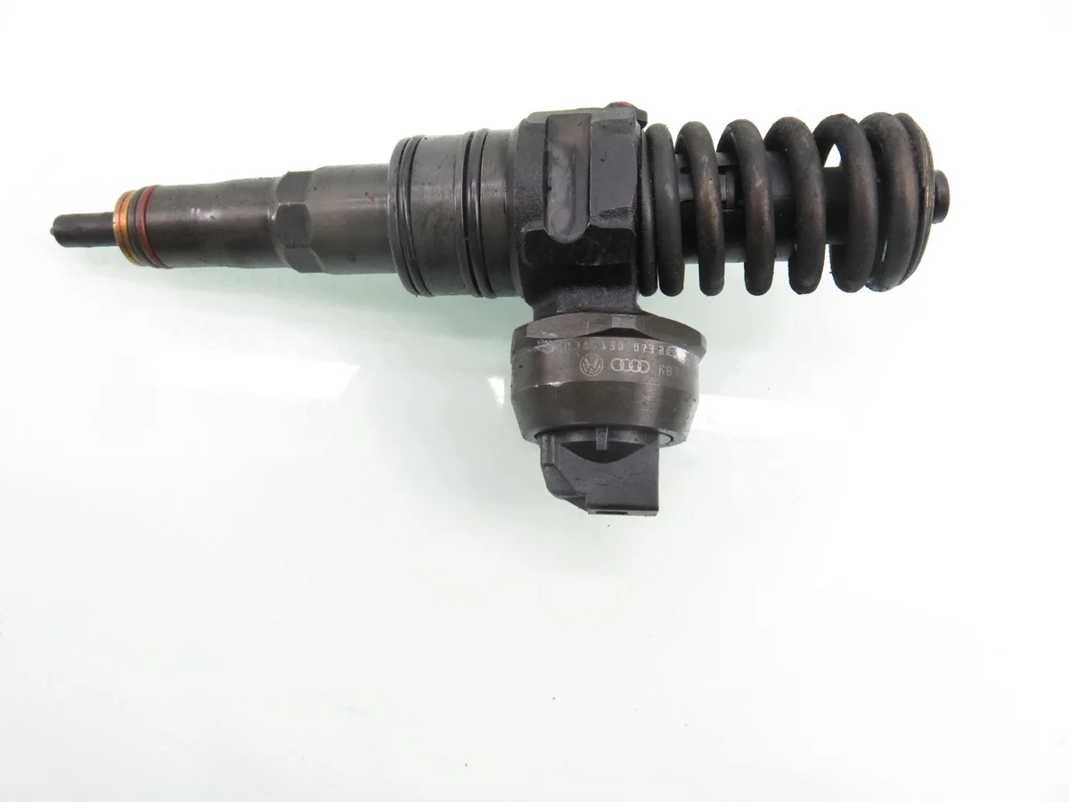 Injektor VW Passat B6 2.0 TDI BMP