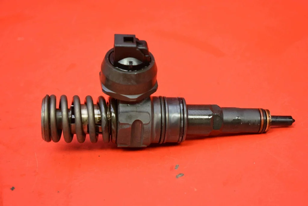 Einspritzdüse 038130073AG Seat Toledo 1.9 TDI