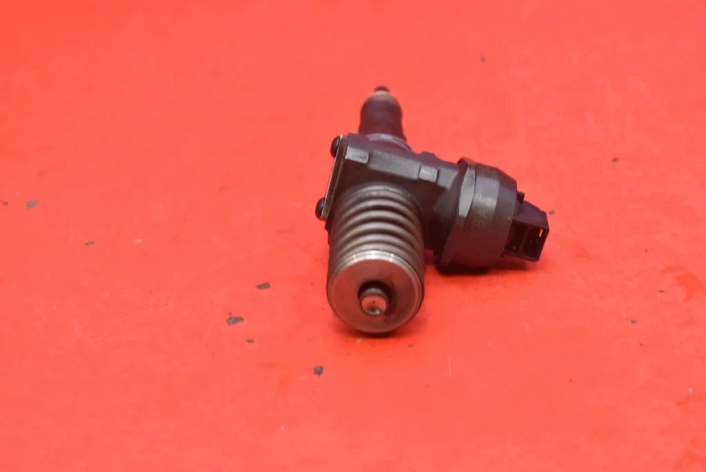 Einspritzdüse 038130073AG Seat Toledo III 1.9 TDI image 5