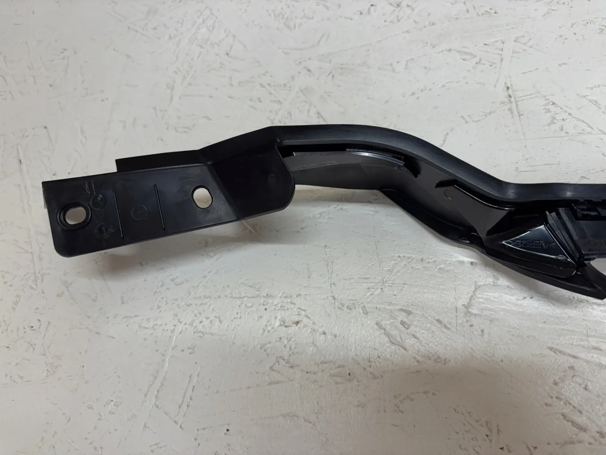 Moldura Parabrisas Lexus UX Izquierda 75535-76020 image 9