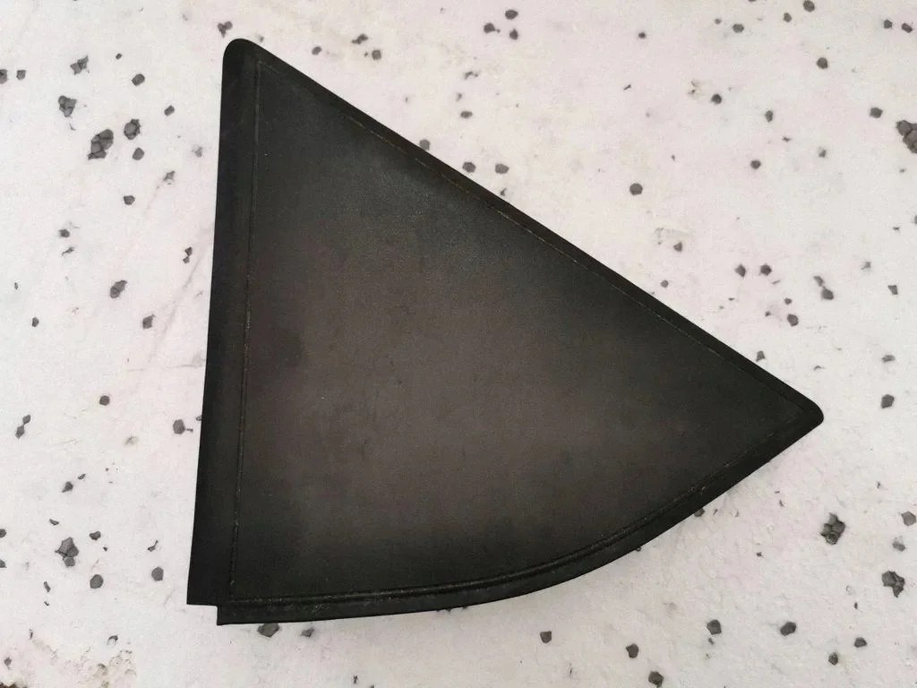 Garde-boue droit Citroen Berlingo 9817691077