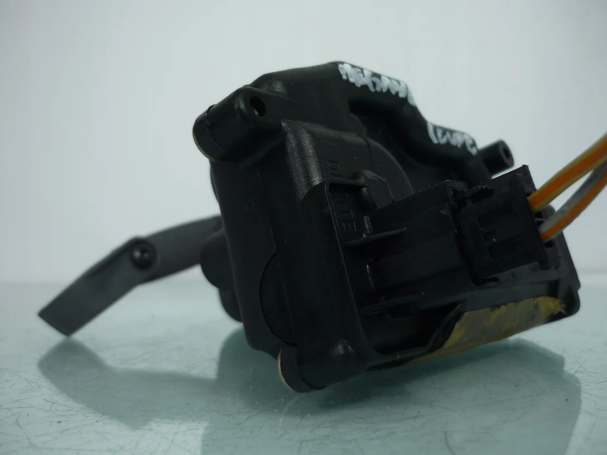 Moteur réglage phare Renault Megane ZH00538490 image 8