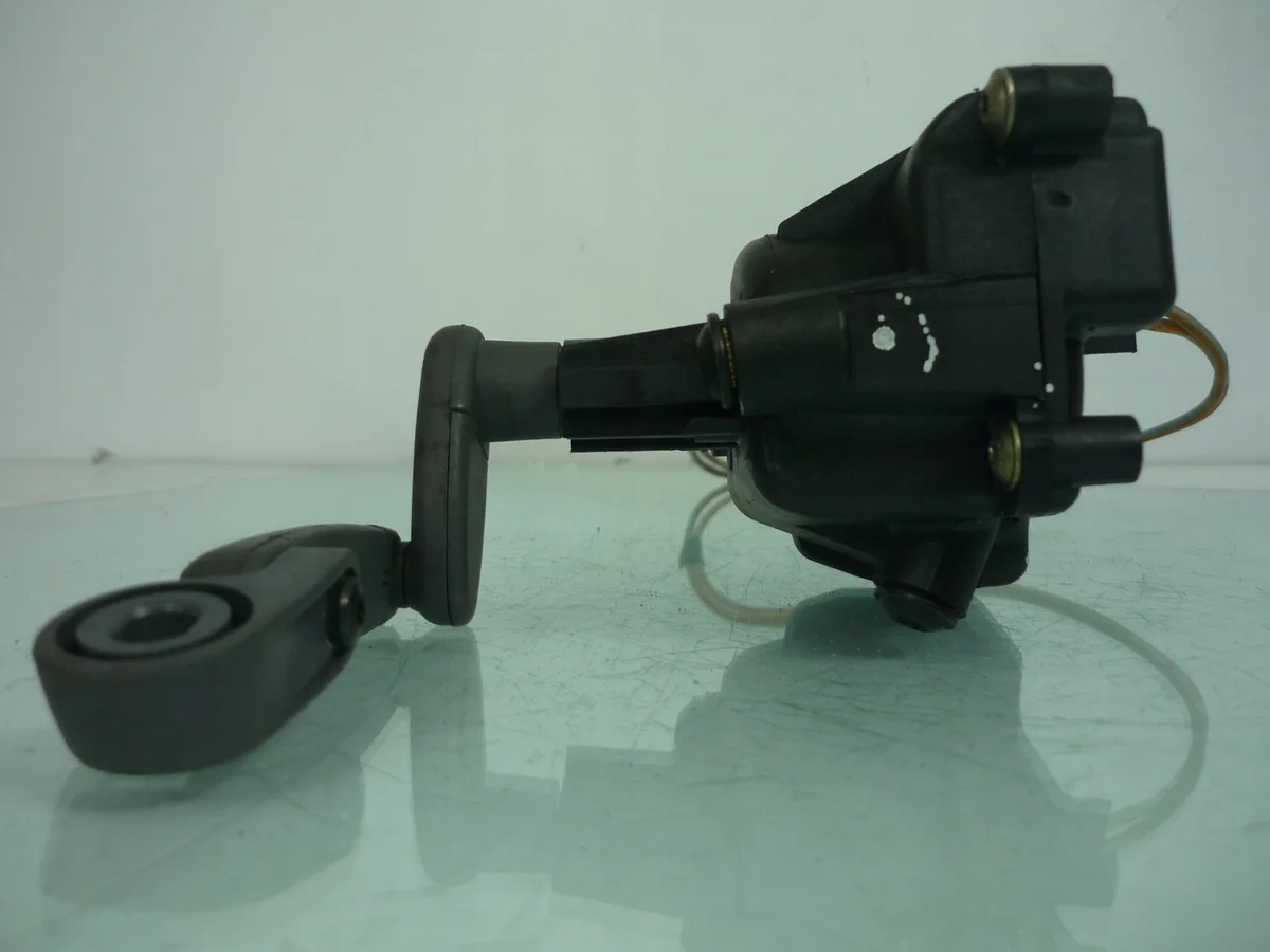 Moteur réglage phare Renault Megane ZH00538490 image 10