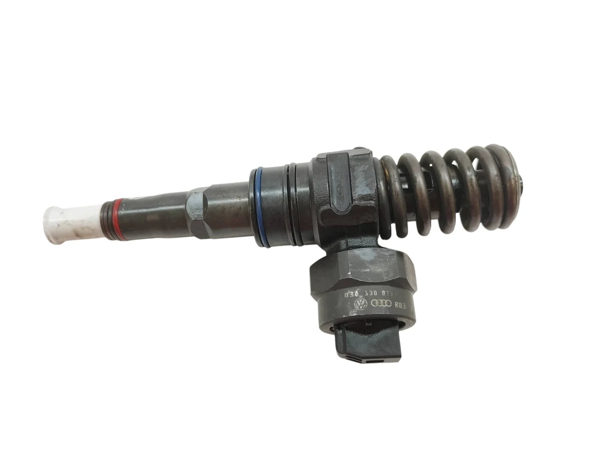 VW Passat B5 2.0 TDI Injector 038130073F