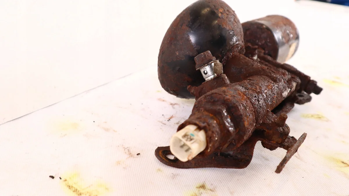 Toyota Land Cruiser 200 4.5 V8 Hydraulik links image 3