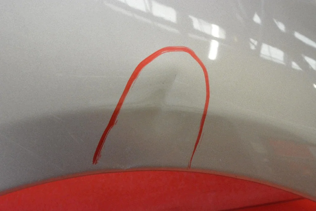 Nissan Note E11 etulokasuoja oikea image 3
