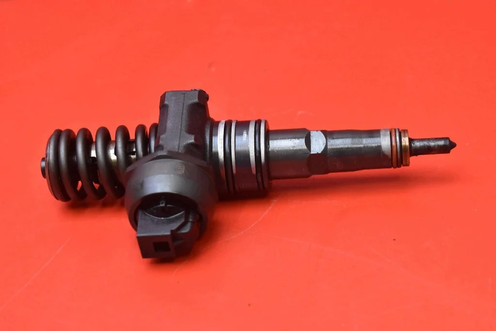 Insprutningspump VW Golf 5 1.9 TDI image 6