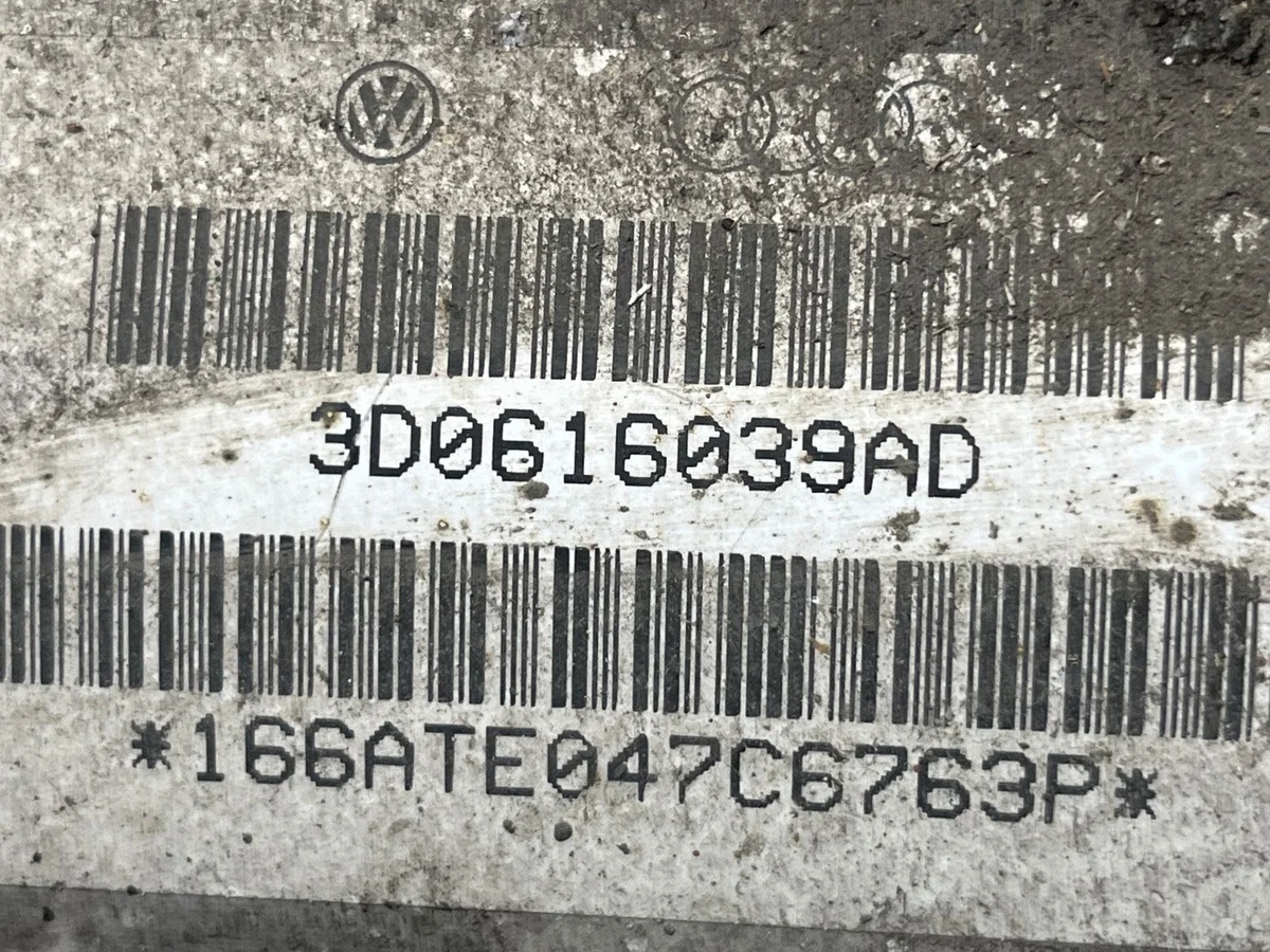 VW Phaeton Front Air Spring 3D0616039AD Used image 4