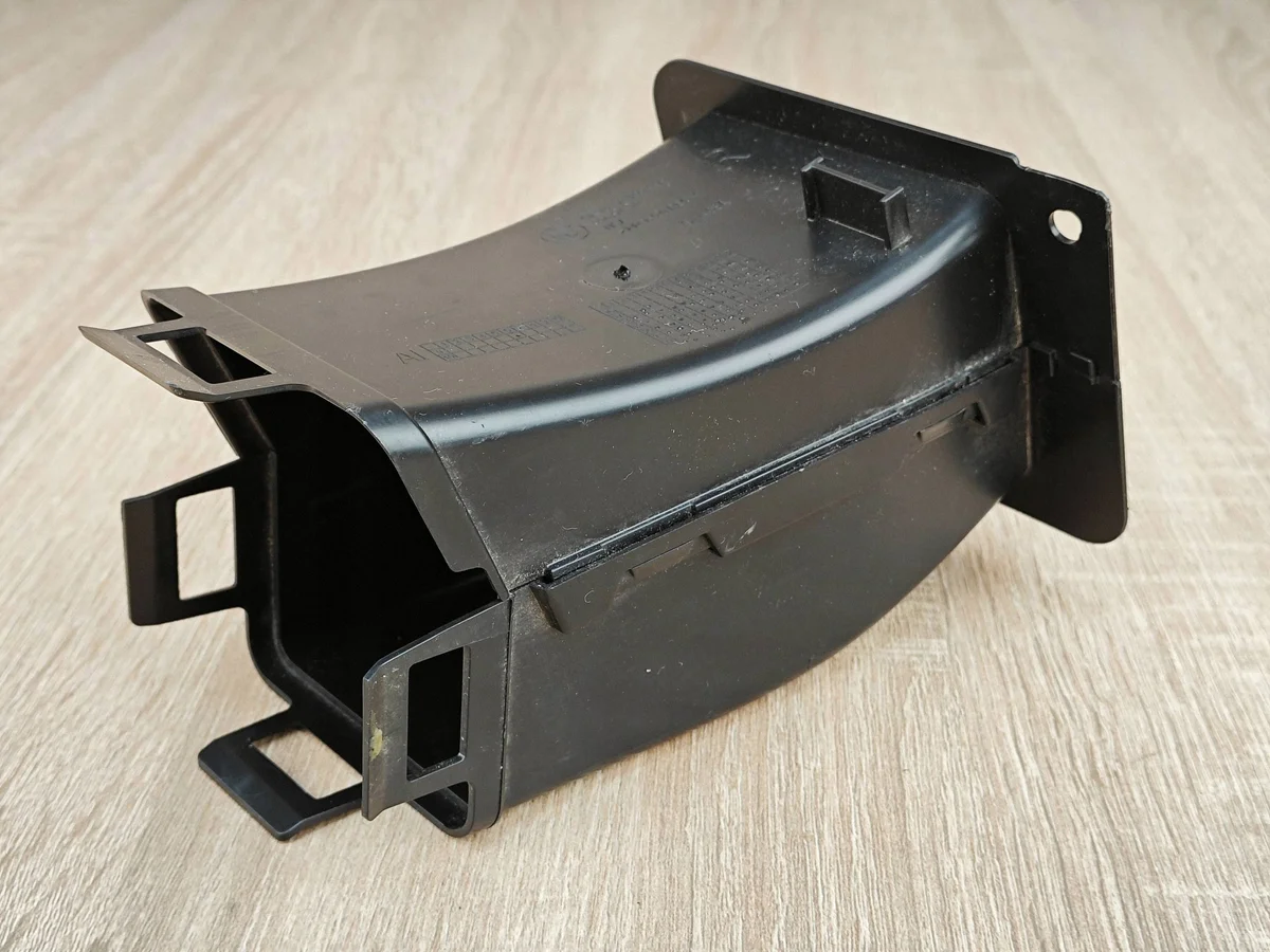 BMW X3 G01 X4 G02 Air Duct 7400006