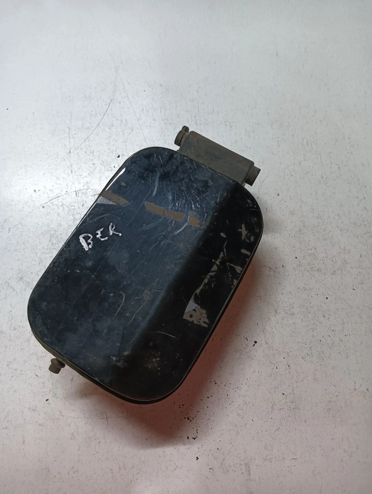 Polttoainetankin korkki BMW 5 E60 E61 AIM5309