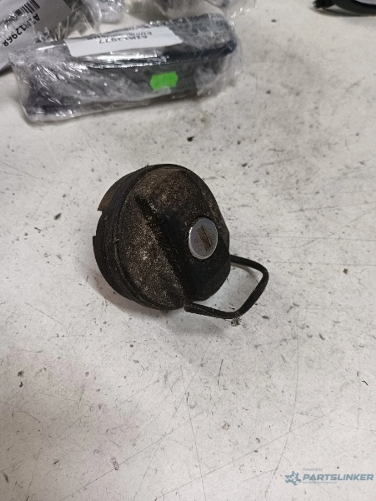 SEAT CORDOBA II 6L Tapa combustible 6L5809905C