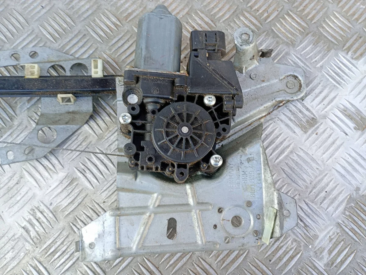 Audi A4 S4 B5 Manual Elevalunas Trasero