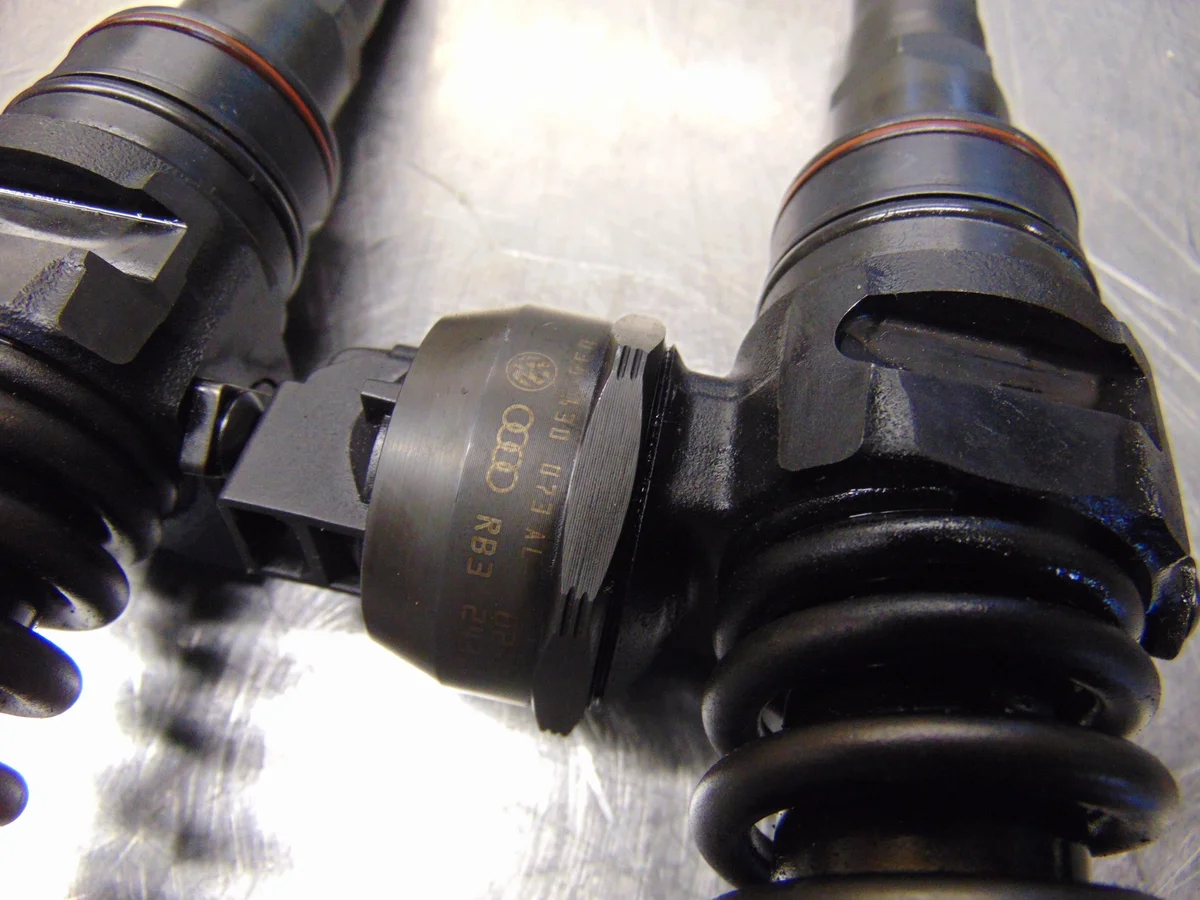 Einspritzdüsen VW Audi 1.9TDI gebraucht image 7