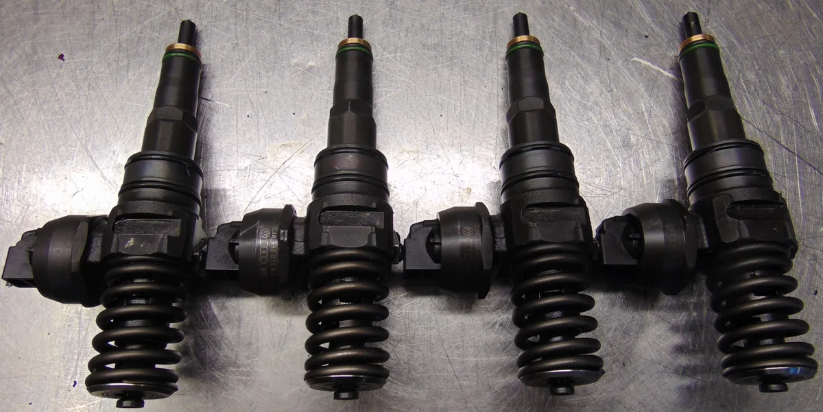Pompowtryski Audi A4 B7 2.0TDI Usato