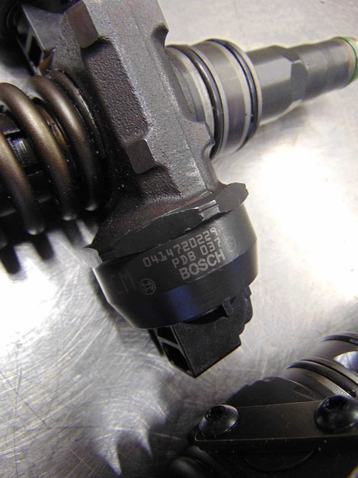 Injecteurs Audi A4 B7 2.0 TDI Occasion image 6