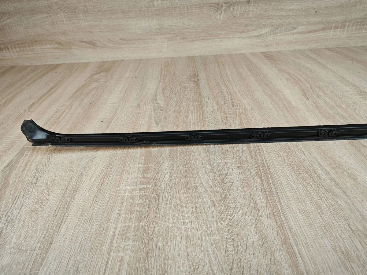 Vedação Teto Spoiler BMW X3 G01 LCI Usada image 6