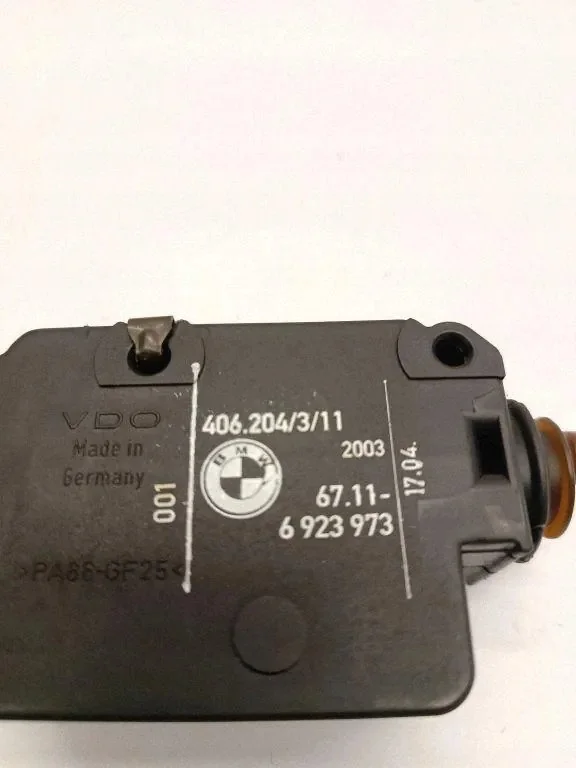 Motor da Tampa do Tanque BMW 3 E46 Usado image 3