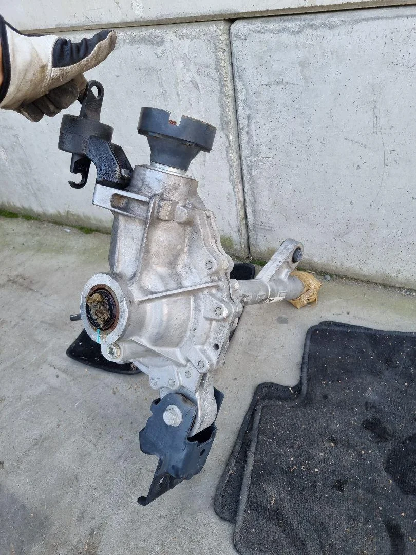 Diferencial Ford Ranger MB3W-3B079-EBC Usado image 5