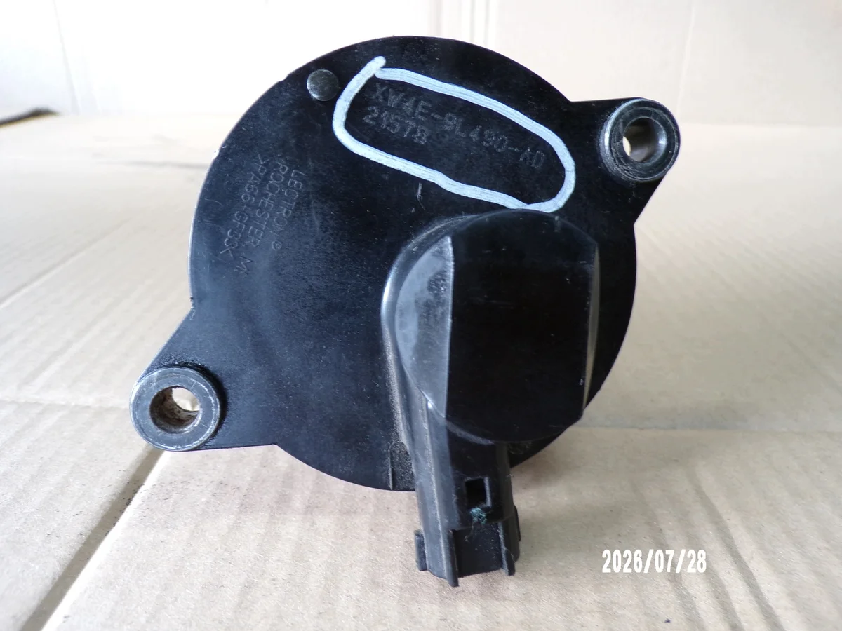 Jaguar S-Type 2.5 6 Idle Control Valve Used image 6
